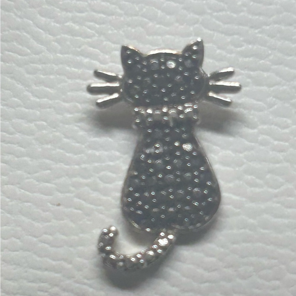 Sterling Silver black cat pendant